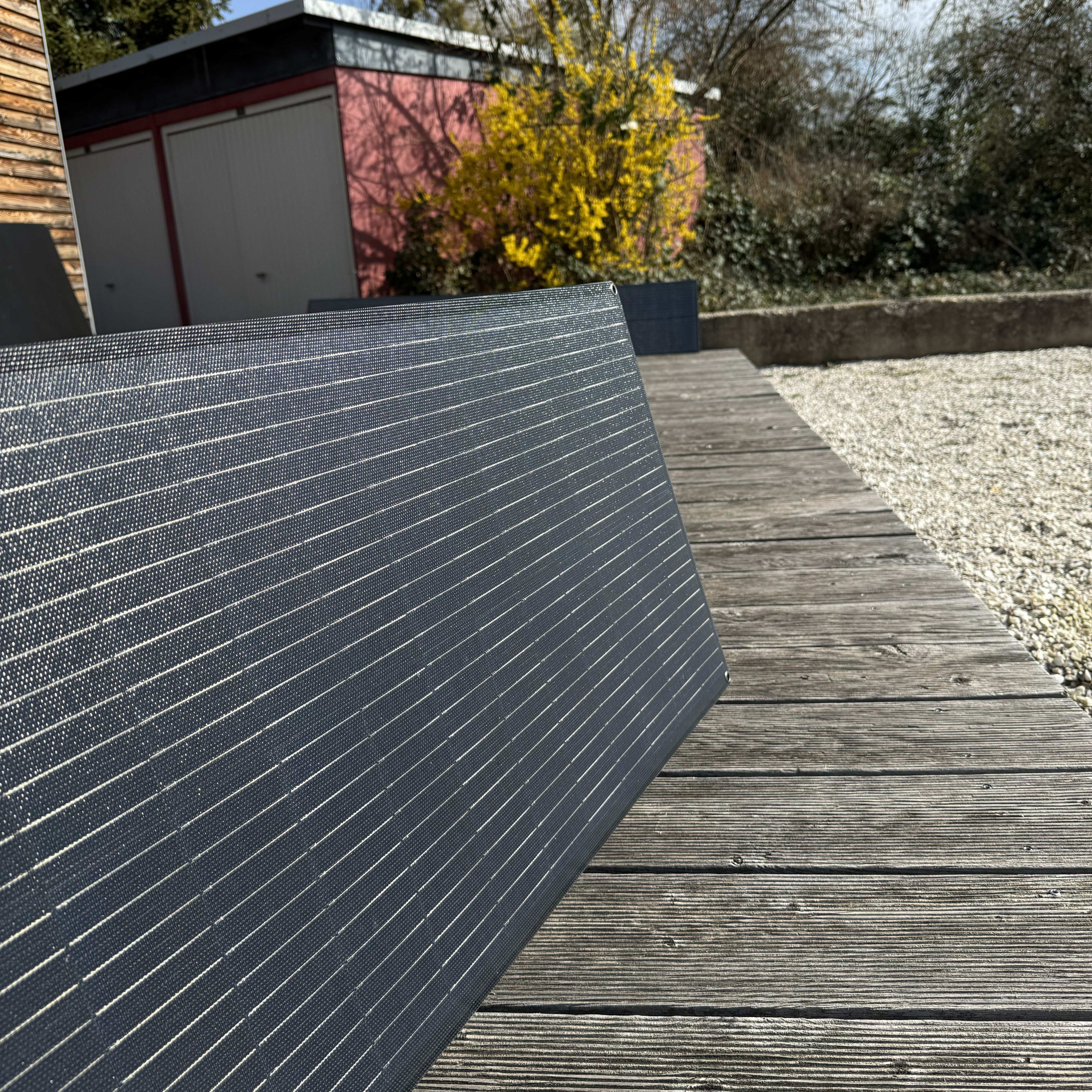 Pannello solare flessibile ETFE da 100 W – Modulo solare monocristallino, leggero e robusto, modulo fotovoltaico con connettore MC4, ideale per camper, barche, tetti, balconi, campeggio e applicazioni off-grid